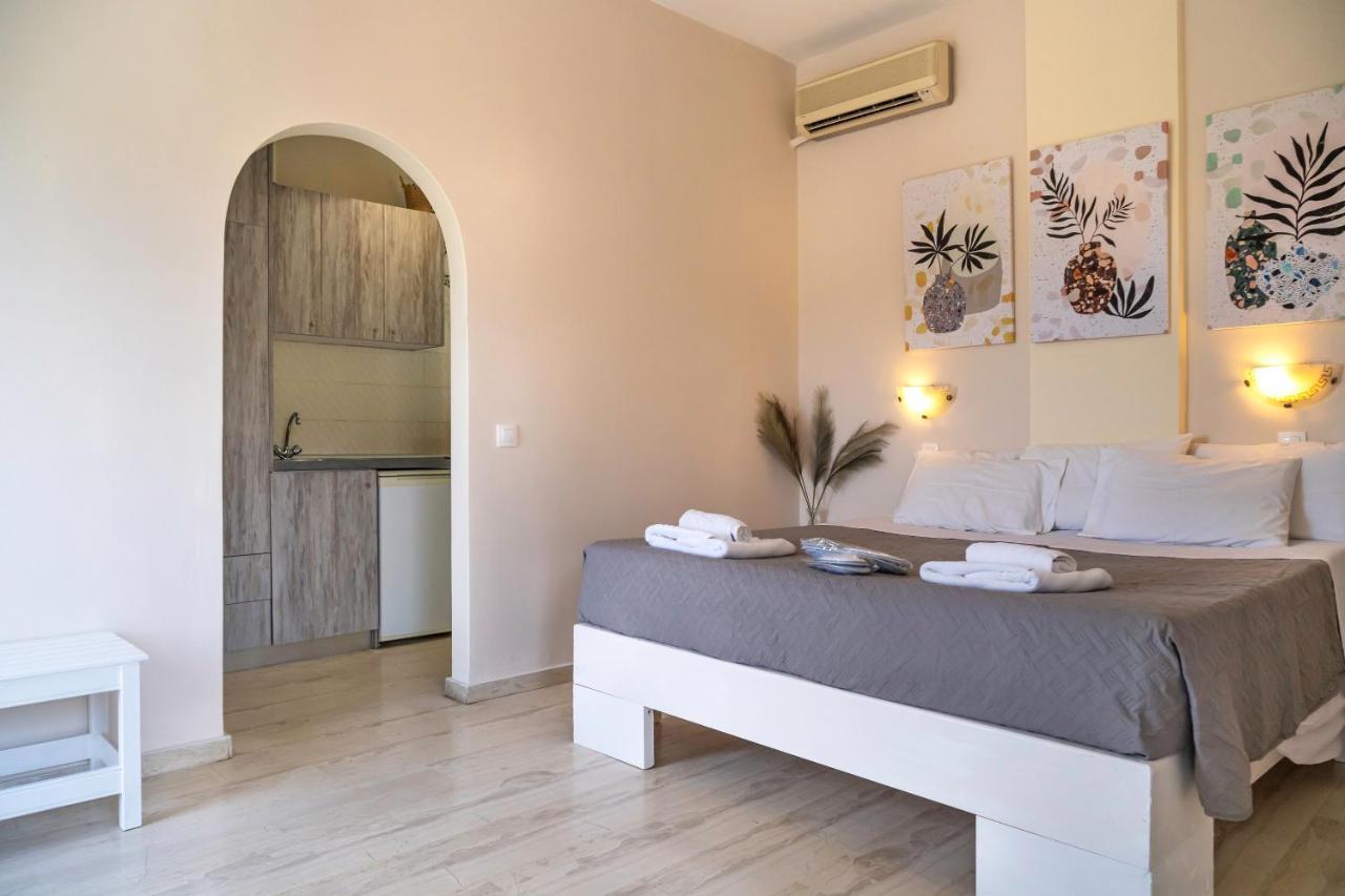 Spiros Athinaios Apartment'S Дассия Экстерьер фото