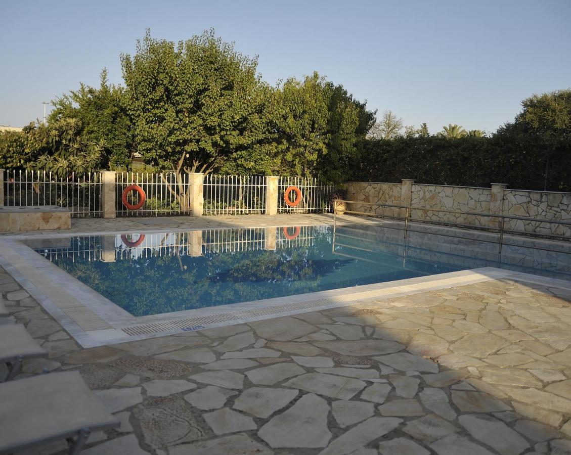 Spiros Athinaios Apartment'S Дассия Экстерьер фото