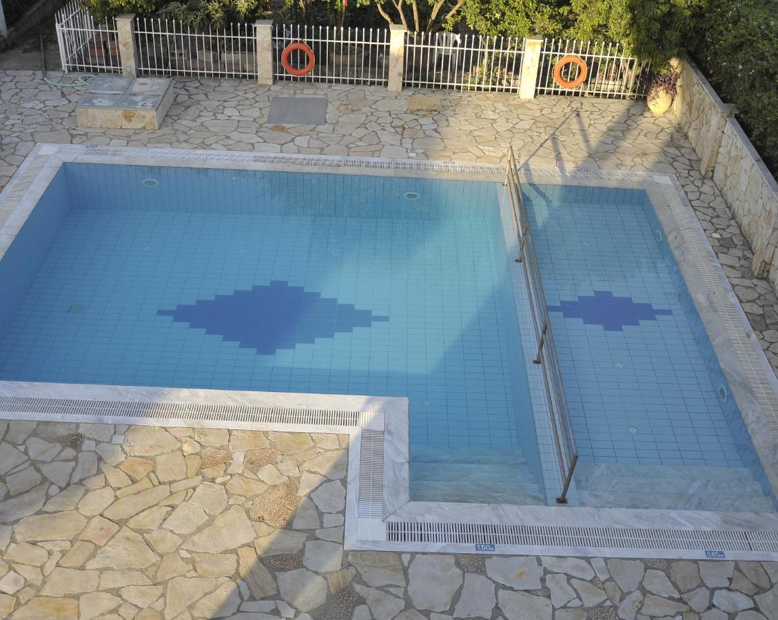 Spiros Athinaios Apartment'S Дассия Экстерьер фото
